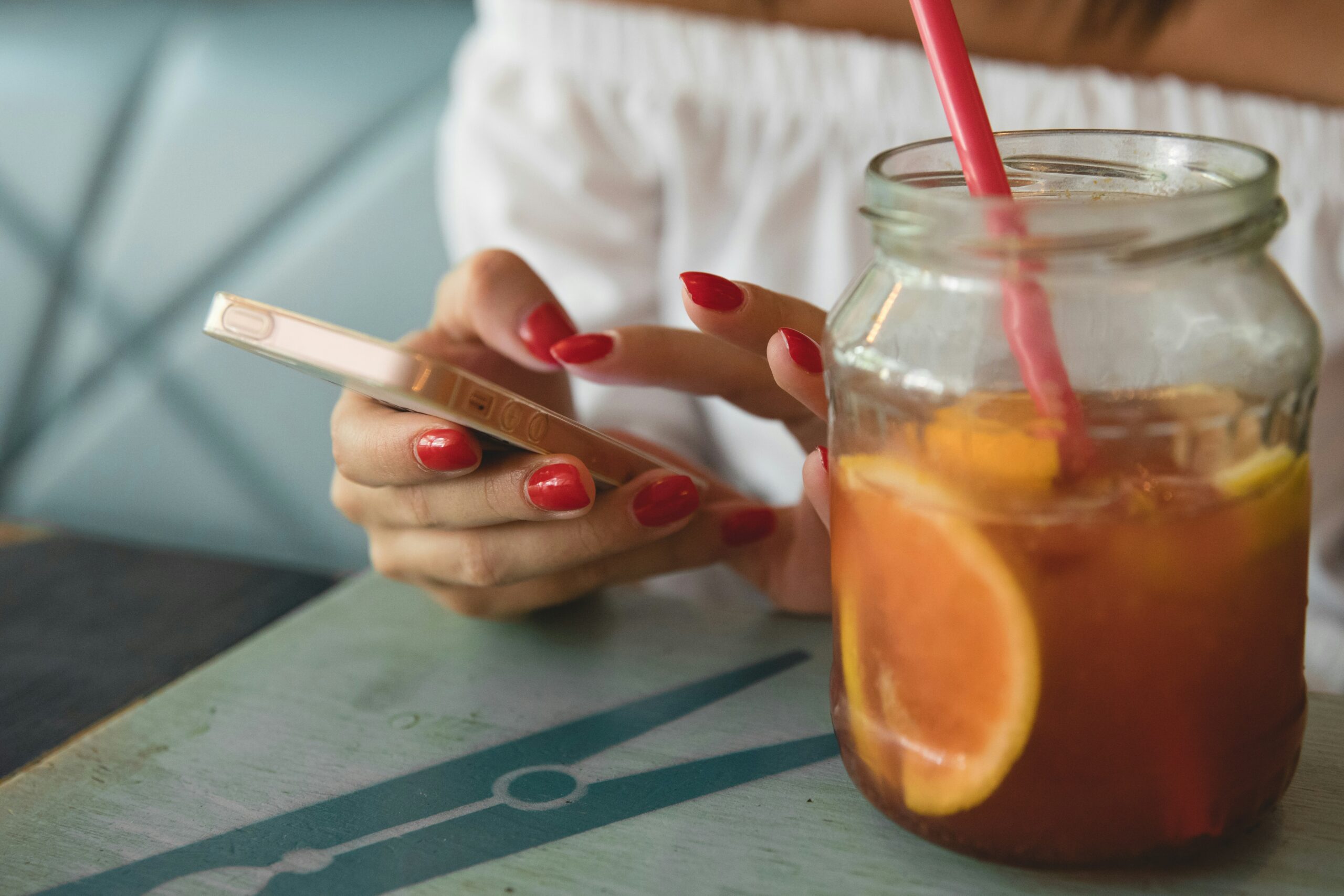 How Long Do Acrylic Nails Last